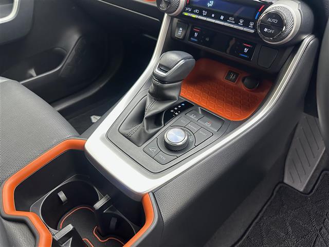 ＲＡＶ４ アドベンチャー　純正ディスプレイオーディオ純正メモリナビＪＡＯＳスポイラーバックカメラビルドインＥＴＣ２．０ドラレコ内臓デジタルインナーミラースライディングガラスルーフ４ＷＤＬＥＤヘッドライトＬＥＤフォグランプ（10枚目）