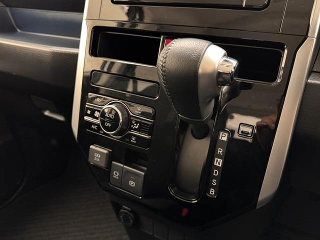 ルーミー カスタムG 純正SDナビ フルセグ CD DVD BT MSV 両側パワースライドドア レーダークルーズコントロール LKA 衝突軽減ブレーキ コーナーセンサー 電子パーキング HOLD LEDヘッドライト(5枚目)