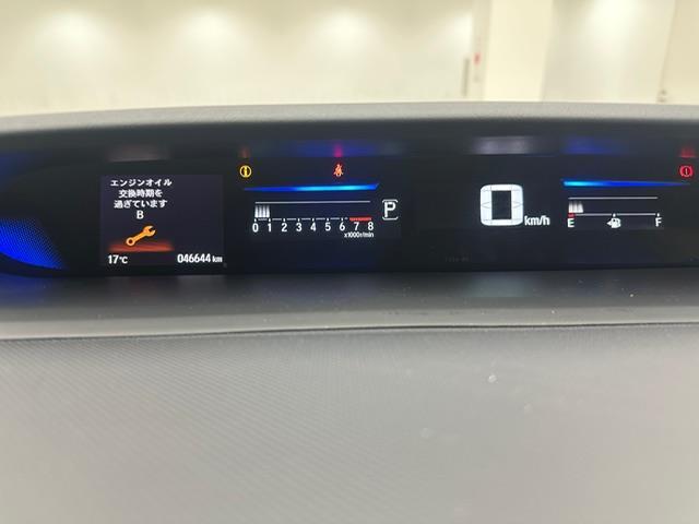 ステップワゴン モデューロX ホンダセンシング 純正SDナビ バックカメラ ビルトインETC ホンダセンシング レーンキープアシスト 追従クルーズコントロール 標識認識機能 両側パワースライドドア シートヒーター ハーフレザーシート スマートキー(2枚目)