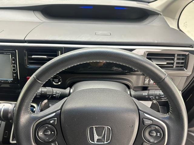 ステップワゴン モデューロX ホンダセンシング 純正SDナビ バックカメラ ビルトインETC ホンダセンシング レーンキープアシスト 追従クルーズコントロール 標識認識機能 両側パワースライドドア シートヒーター ハーフレザーシート スマートキー(13枚目)