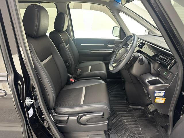 ステップワゴン モデューロX ホンダセンシング 純正SDナビ バックカメラ ビルトインETC ホンダセンシング レーンキープアシスト 追従クルーズコントロール 標識認識機能 両側パワースライドドア シートヒーター ハーフレザーシート スマートキー(21枚目)
