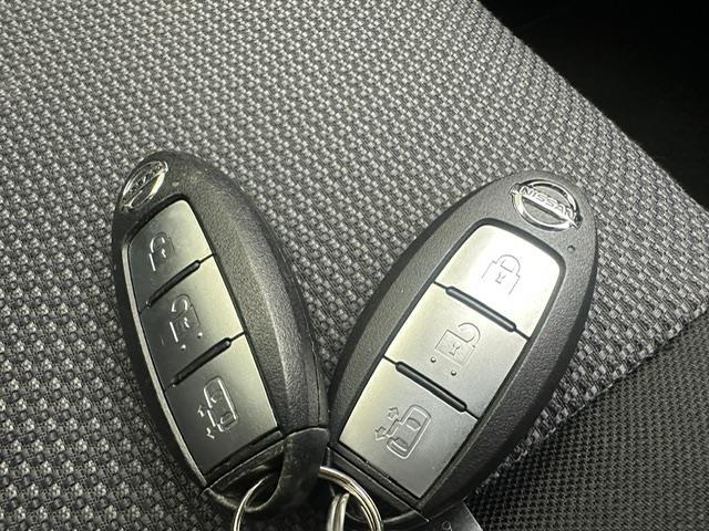 セレナ Ｓ　社外ＳＤナビ　アラウンドビューモニター　衝突軽減ブレーキ　オートクルーズコントロール　　社外ＥＴＣ　片側パワースライドドア　オートライト　オートハイビーム　ＬＥＤヘッドライト　プッシュスタート（11枚目）