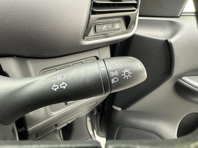 セレナ Ｓ　社外ＳＤナビ　アラウンドビューモニター　衝突軽減ブレーキ　オートクルーズコントロール　　社外ＥＴＣ　片側パワースライドドア　オートライト　オートハイビーム　ＬＥＤヘッドライト　プッシュスタート（15枚目）