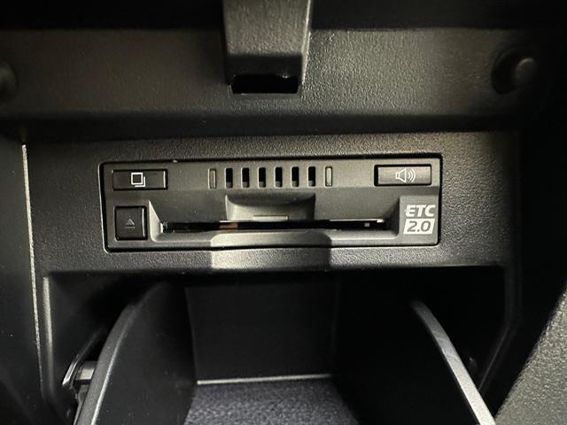 アルファード ２．５Ｓ　Ｃパッケージ　純正コネクトナビ　ＢＴ　ＵＳＢ　バックカメラ　ツインムーンルーフ　両側パワースライドドア　ＴＲＤエアロ　デジタルインナーミラー　レーダークルーズコントロール　クリアランスソナー　ＰＣＳ　ＬＴＡ　ＲＳＡ（12枚目）