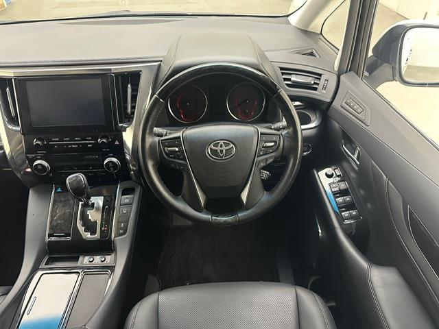 アルファード ２．５Ｓ　Ｃパッケージ　純正コネクトナビ　ＢＴ　ＵＳＢ　バックカメラ　ツインムーンルーフ　両側パワースライドドア　ＴＲＤエアロ　デジタルインナーミラー　レーダークルーズコントロール　クリアランスソナー　ＰＣＳ　ＬＴＡ　ＲＳＡ（19枚目）