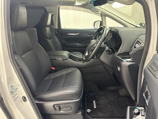 アルファード ２．５Ｓ　Ｃパッケージ　純正コネクトナビ　ＢＴ　ＵＳＢ　バックカメラ　ツインムーンルーフ　両側パワースライドドア　ＴＲＤエアロ　デジタルインナーミラー　レーダークルーズコントロール　クリアランスソナー　ＰＣＳ　ＬＴＡ　ＲＳＡ（22枚目）