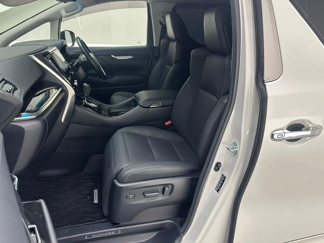 アルファード ２．５Ｓ　Ｃパッケージ　純正コネクトナビ　ＢＴ　ＵＳＢ　バックカメラ　ツインムーンルーフ　両側パワースライドドア　ＴＲＤエアロ　デジタルインナーミラー　レーダークルーズコントロール　クリアランスソナー　ＰＣＳ　ＬＴＡ　ＲＳＡ（23枚目）