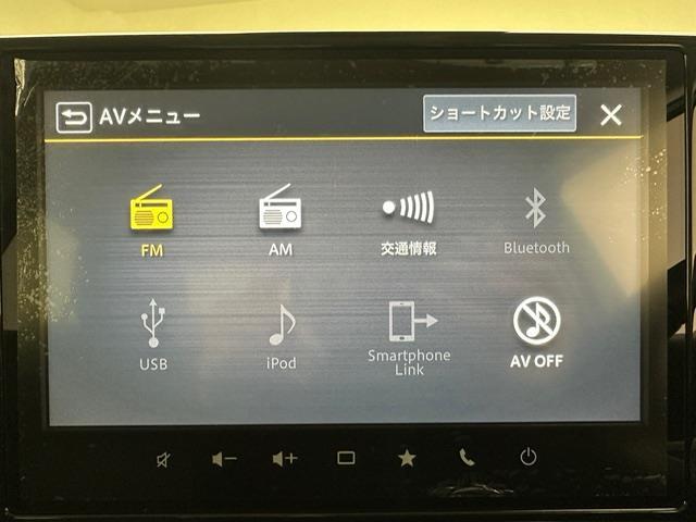 スイフト ハイブリッドＭＺ　純正ＤＡ　スマホ連携　ＵＳＢ　コーナーセンサー　アイドリングストップ　パドルシフト　シートヒーター　ＡＣＣ　ＢＳＭ　ＬＫＡ　ＰＣＳ　ＬＥＤヘッドライト　ＬＥＤフォグランプ　スペアキー×１　純正マット（3枚目）