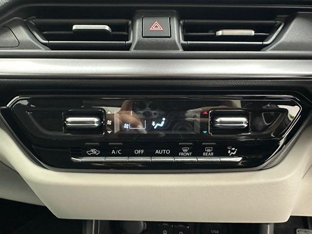 スイフト ハイブリッドＭＺ　純正ＤＡ　スマホ連携　ＵＳＢ　コーナーセンサー　アイドリングストップ　パドルシフト　シートヒーター　ＡＣＣ　ＢＳＭ　ＬＫＡ　ＰＣＳ　ＬＥＤヘッドライト　ＬＥＤフォグランプ　スペアキー×１　純正マット（6枚目）