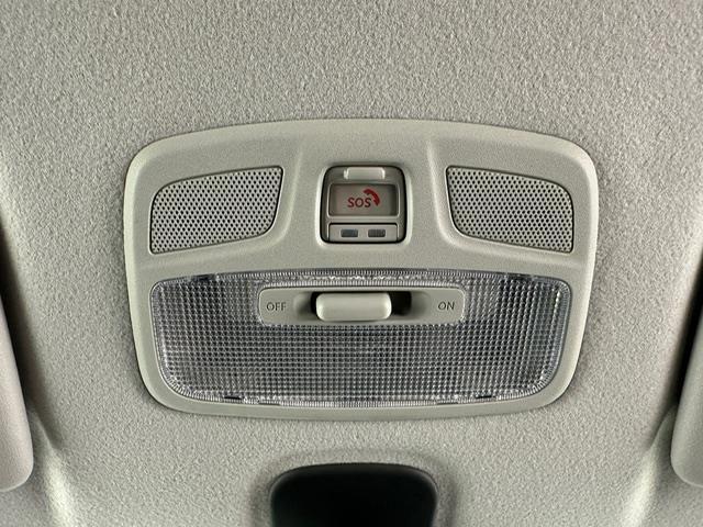 スイフト ハイブリッドＭＺ　純正ＤＡ　スマホ連携　ＵＳＢ　コーナーセンサー　アイドリングストップ　パドルシフト　シートヒーター　ＡＣＣ　ＢＳＭ　ＬＫＡ　ＰＣＳ　ＬＥＤヘッドライト　ＬＥＤフォグランプ　スペアキー×１　純正マット（22枚目）