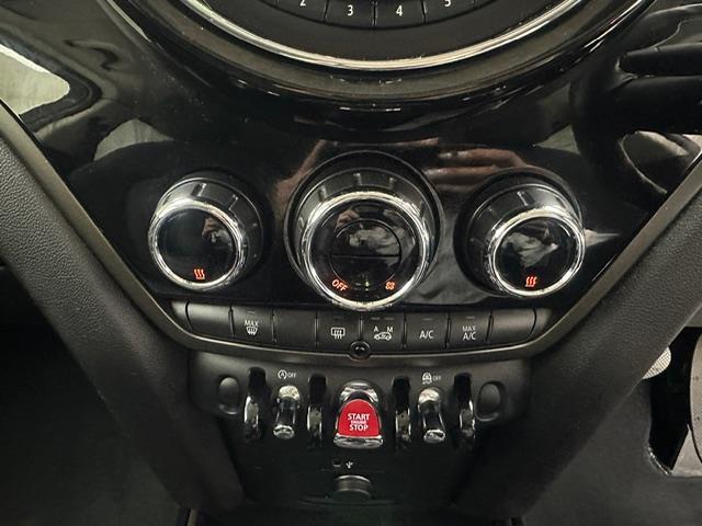 MINI クーパーD クロスオーバー 純正メモリナビ USB BT バックカメラ 純正ミラー一体型ETC レーダークルーズコントロール 衝突軽減ブレーキ レーンキープアシスト コーナーセンサー パワーバックドア LEDヘッド オートライト(8枚目)