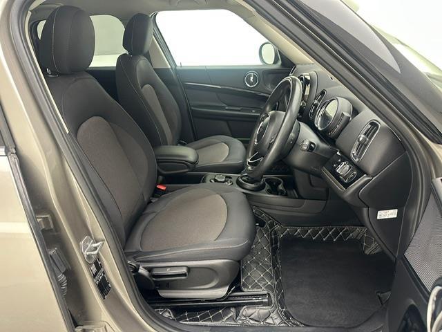 MINI クーパーD クロスオーバー 純正メモリナビ USB BT バックカメラ 純正ミラー一体型ETC レーダークルーズコントロール 衝突軽減ブレーキ レーンキープアシスト コーナーセンサー パワーバックドア LEDヘッド オートライト(20枚目)