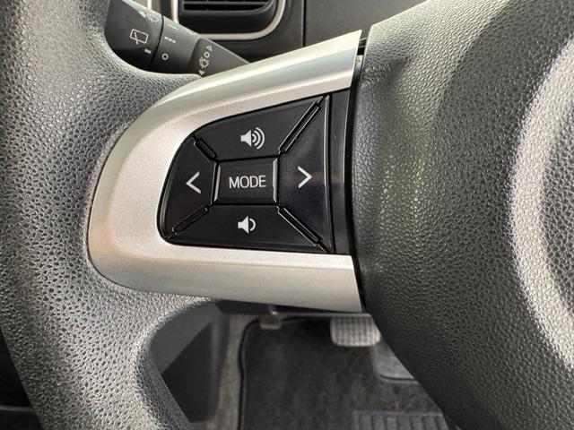 タント カスタムＸ　トップエディションリミテッドＳＡＩＩＩ　両側パワースライドドア　衝突軽減ブレーキ　コーナーセンサー　ＬＥＤヘッドライト　オートライト　オートハイビーム　ＬＥＤフォグライト　ハーフレザーシート　シートヒーター　アイドリングストップ　スマキー（7枚目）