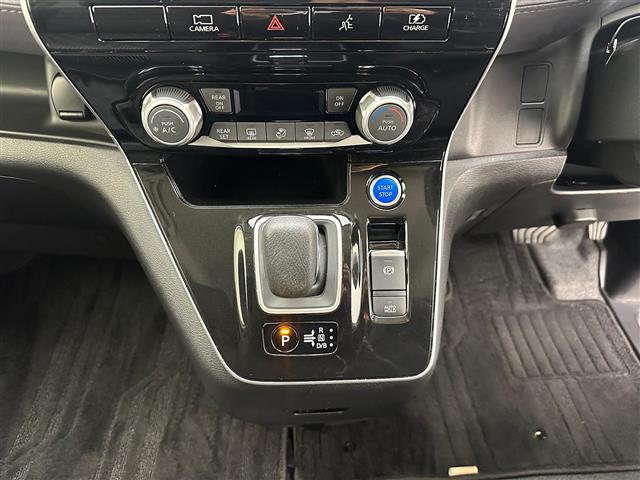 セレナ e-パワー ハイウェイスターV 純正SDナビアラウンドビューモニター純正前方ドライブレコーダーETC両側パワースライドドアデジタルインナーミラー電子パーキングブレーキプロパイロット衝突軽減ブレーキレーンキープアシスト追従クルコン(5枚目)