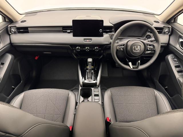 ヴェゼル e:HEV Z 登録済未使用車 純正ディスプレイオーディオ 純正メモリナビ ワイヤレス充電 コーナーセンサー ACC LKA PCS BSM バックカメラ パドルシフト ビルトインETC2.0 シートヒーター(24枚目)