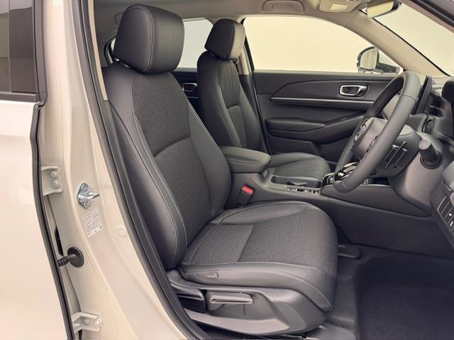 ヴェゼル e:HEV Z 登録済未使用車 純正ディスプレイオーディオ 純正メモリナビ ワイヤレス充電 コーナーセンサー ACC LKA PCS BSM バックカメラ パドルシフト ビルトインETC2.0 シートヒーター(26枚目)