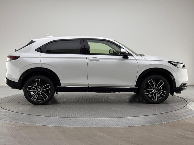 ヴェゼル e:HEV Z 登録済未使用車 純正ディスプレイオーディオ 純正メモリナビ ワイヤレス充電 コーナーセンサー ACC LKA PCS BSM バックカメラ パドルシフト ビルトインETC2.0 シートヒーター(33枚目)