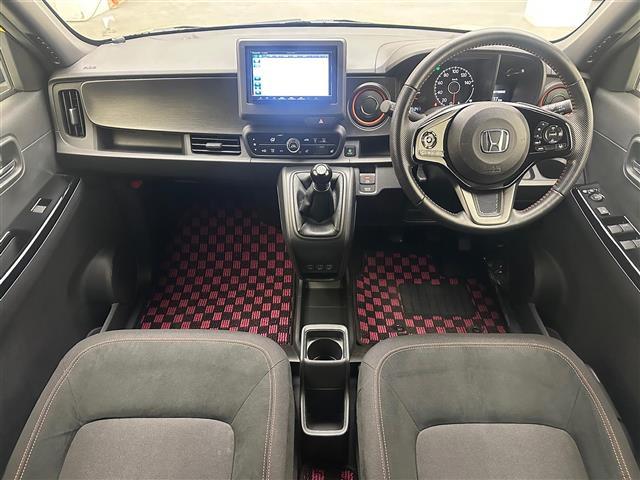 N-ONE RS 社外ナビ(CD、DVD、BT、フルセグTV)バックカメラ クルーズコントロール シートヒーター オートライト LEDヘッドライト 純正15インチアルミホイール 社外フロアマット オートブレーキホールド(13枚目)