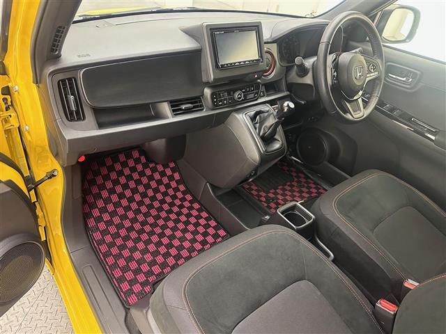 N-ONE RS 社外ナビ(CD、DVD、BT、フルセグTV)バックカメラ クルーズコントロール シートヒーター オートライト LEDヘッドライト 純正15インチアルミホイール 社外フロアマット オートブレーキホールド(16枚目)