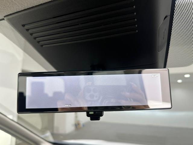 セレナ e-パワー ハイウェイスターV 登録済未使用車 純正メモリナビ(Bluetooth/フルセグ/USB/HDMI) 全方位カメラ 前後コーナーセンサー ワイヤレス充電 プロパイロット ブラインドスポットモニター 両側パワースライドドア(12枚目)