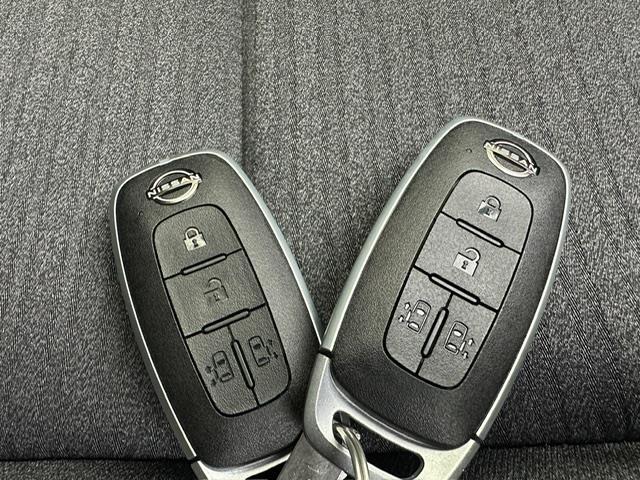 セレナ e-パワー ハイウェイスターV 登録済未使用車 純正メモリナビ(Bluetooth/フルセグ/USB/HDMI) 全方位カメラ 前後コーナーセンサー ワイヤレス充電 プロパイロット ブラインドスポットモニター 両側パワースライドドア(18枚目)