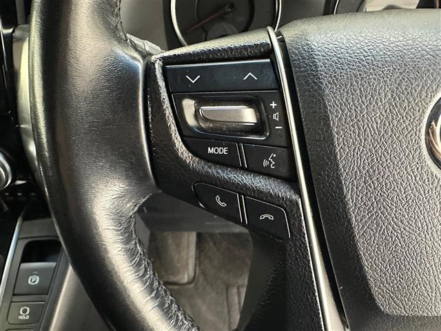 アルファード ２．５Ｓ　Ａパッケージ　タイプブラック　社外１１インチＳＤナビ　バックカメラ　両側パワースライドドア　追従クルーズコントロール　衝突軽減ブレーキ　ビルトインＥＴＣ　パワーバックドア　オットマン　ハーフレザーシート　純正フロアマット、バイザー（12枚目）