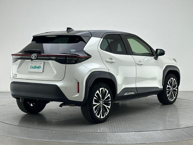 ヤリスクロス Ｇ　純正メモリナビ　純正ＤＡ　ドライブレコーダー　パノラミックビューモニター　ステアリングヒーター　ハンズフリー　パワーバックドア　コーナーセンサー　シートヒーター　オートハイビーム　ＬＥＤヘッドライト（33枚目）