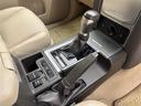 ランドクルーザープラド TX Lパッケージ 純正SDナビ(CD/DVD/SD/Bluetooth/フルセグ) 全方位カメラ パワーシート シートヒーター エアシート コーナーセンサー ルーフレール 純正エアロパーツ 4WD(6枚目)