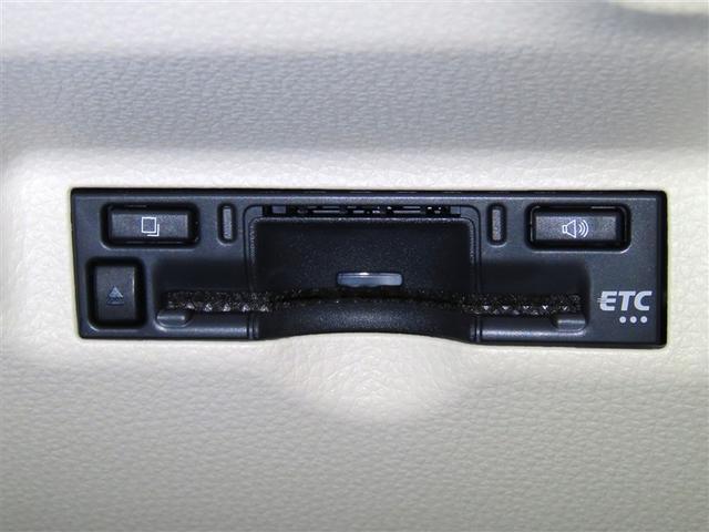 シエンタ ハイブリッドＺ　衝突軽減ブレーキ　踏み間違い制御装置　車線逸脱警報　オートハイビーム　ブラインドモニター　パノラミックビューモニター　両側電動スライドドア　シートヒーター　メモリーナビ　フルセグＴＶ　ＣＤＤＶＤ再生（17枚目）