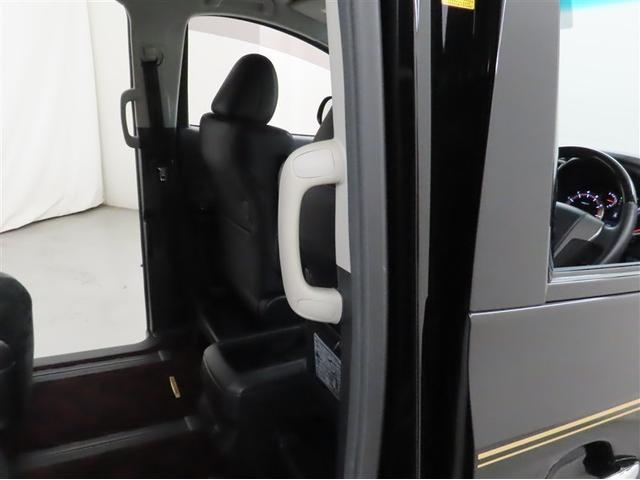 ヴェルファイア ２．４Ｚ　ゴールデンアイズＩＩ　メモリーナビ　フルセグＴＶ　ＣＤＤＶＤ再生　後席モニター　メディアプレイヤー接続　バックモニター　クリアランスソナー　ＥＴＣ　スマートキー　両側電動スライドドア　パワーバックドア　ＨＩＤヘッドランプ（9枚目）