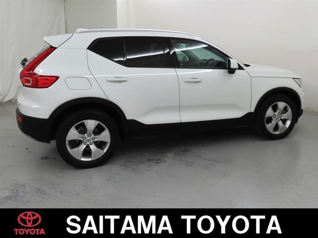 ＸＣ４０ Ｂ４　モメンタム　ＨＤＤナビ　フルセグＴＶ　メディアプレイヤー接続　パノラミックビューモニター　ＥＴＣ　シートヒーター　パワーバックドア（4枚目）