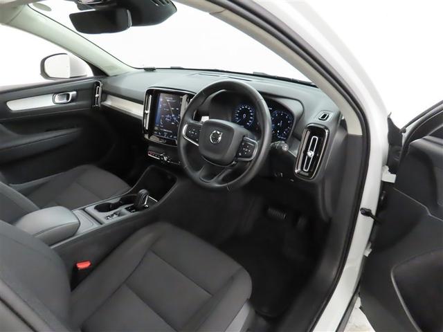 ＸＣ４０ Ｂ４　モメンタム　ＨＤＤナビ　フルセグＴＶ　メディアプレイヤー接続　パノラミックビューモニター　ＥＴＣ　シートヒーター　パワーバックドア（6枚目）