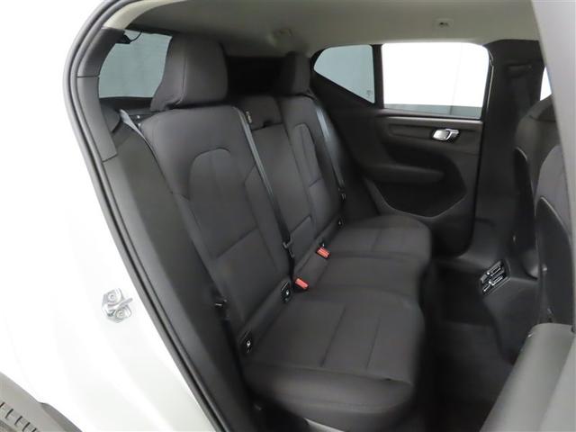 ＸＣ４０ Ｂ４　モメンタム　ＨＤＤナビ　フルセグＴＶ　メディアプレイヤー接続　パノラミックビューモニター　ＥＴＣ　シートヒーター　パワーバックドア（19枚目）