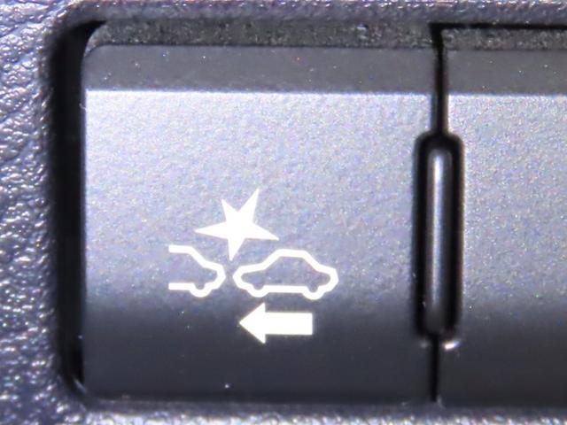 ＮＸ ＮＸ２００ｔ　Ｉパッケージ　メモリーナビ　フルセグＴＶ　ＣＤＤＶＤ再生　パノラミックビューモニター　シートヒーター　パワーバックドア　衝突回避軽減ブレーキ　車線逸脱警報　オートハイビーム　ブラインドモニター　クルーズコントロール（14枚目）