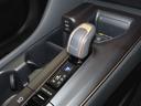 軽い力でシフトチェンジができる「エレクトロシフトマチック」を装備しております。