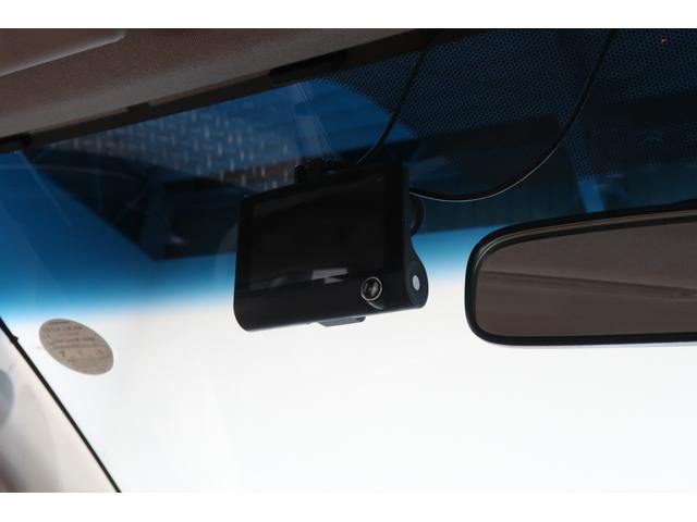 フィット ＲＳ　１年保証付　ドラレコ　ナビ　Ｂカメラ　ＥＴＣ　ＤＶＤ再生可　運転席エアバック　フルセグＴＶ　キ－レス　セキュリティアラーム　ＡＡＣ　ドライブレコーダー　ＰＷ　ＡＢＳ　パワーステ　スマートキーシステム（13枚目）