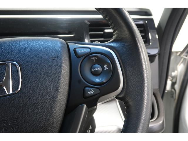 ステップワゴンスパーダ スパーダ・クールスピリットホンダセンシング　１年保証付　運転支援　ドラレコ　ナビ　Ｂカメラ　ＥＴＣ　サイドエアバック　スマートキ　左右電動スライドドア　バックモニタ　Ｗエアコン　地ＴＶ　三列シート　ＵＳＢ　助手席エアバッグ　ドライブレコーダ（14枚目）