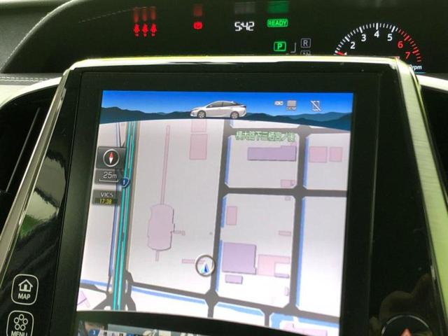 プリウスＰＨＶ ＳナビパッケージＧＲスポーツ　保証書／純正　１１．６インチ　ＳＤナビ／トヨタセーフティセンス／シートヒーター／車線逸脱防止支援システム／シート　ハーフレザー／パーキングアシスト　バックガイド／ヘッドランプ　ＬＥＤ　バックカメラ（9枚目）