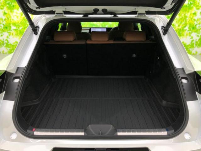 クラウンスポーツ 4WD Z サンルーフ/保証書/ディスプレイオーディオ+ナビ/デジタルインナーミラー/シートヒーター/全方位モニター/車線逸脱防止支援システム/シート フルレザー/パーキングアシスト 自動操舵 革シート 4WD(8枚目)