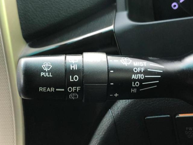 アルファード 240Sタイプゴールド 新品タイヤ/社外 SDナビ/フリップダウンモニター/両側電動スライドドア/シート ハーフレザー/電動バックドア/ヘッドランプ HID/ETC/EBD付ABS/横滑り防止装置/フルセグTV 後席モニター(18枚目)