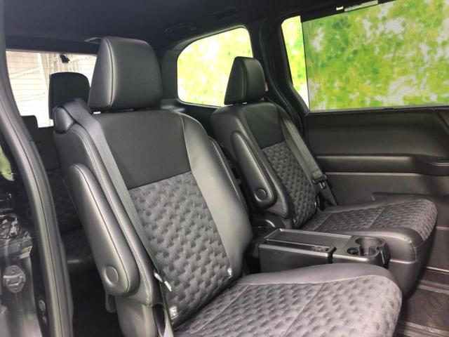 ヴォクシー S-Z 保証書/ディスプレイオーディオ+ナビ8インチ/フリップダウンモニター 純正 13.2インチ/トヨタセーフティセンス/両側電動スライドドア/シートヒーター 前席/車線逸脱防止支援システム バックカメラ(5枚目)