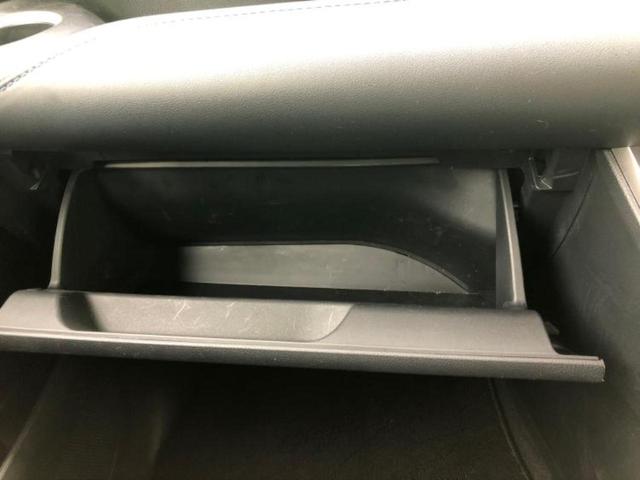 ヴォクシー S-Z 保証書/ディスプレイオーディオ+ナビ8インチ/フリップダウンモニター 純正 13.2インチ/トヨタセーフティセンス/両側電動スライドドア/シートヒーター 前席/車線逸脱防止支援システム バックカメラ(38枚目)