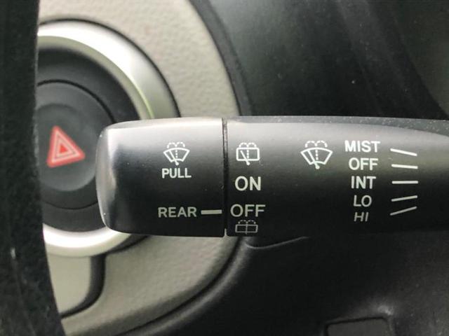 ヴィッツ F 新品タイヤ/保証書/社外 SDナビ/ETC/ABS/ワンセグTV/エアバッグ 運転席/エアバッグ 助手席/パワーウインドウ/キーレスエントリー/パワーステアリング/マニュアルエアコン/取扱説明書(16枚目)