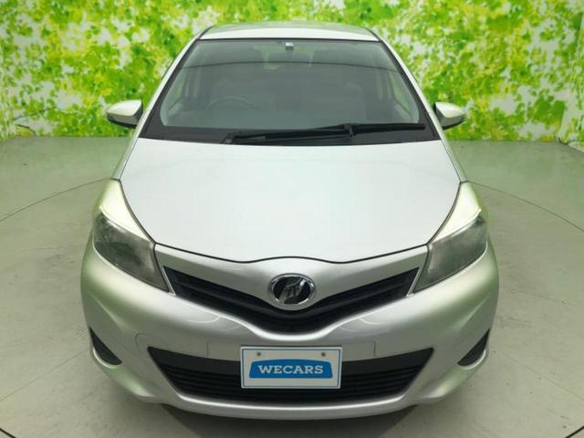 ヴィッツ F 新品タイヤ/保証書/社外 SDナビ/ETC/ABS/ワンセグTV/エアバッグ 運転席/エアバッグ 助手席/パワーウインドウ/キーレスエントリー/パワーステアリング/マニュアルエアコン/取扱説明書(42枚目)