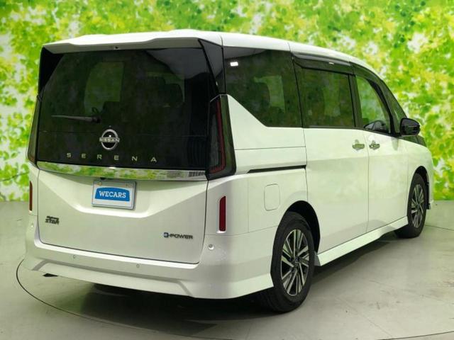 セレナ ｅパワーハイウェイスターＶ　保証書／純正　１２．３インチ　メモリーナビ／インテリジェントルームミラー／エマージェンシーブレーキ／両側電動スライドドア／アラウンドビューモニター／車線逸脱防止支援システム／プロパイロット　ドラレコ（3枚目）