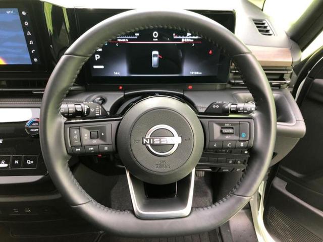 セレナ ｅパワーハイウェイスターＶ　保証書／純正　１２．３インチ　メモリーナビ／インテリジェントルームミラー／エマージェンシーブレーキ／両側電動スライドドア／アラウンドビューモニター／車線逸脱防止支援システム／プロパイロット　ドラレコ（14枚目）