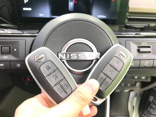 セレナ ｅパワーハイウェイスターＶ　保証書／純正　１２．３インチ　メモリーナビ／インテリジェントルームミラー／エマージェンシーブレーキ／両側電動スライドドア／アラウンドビューモニター／車線逸脱防止支援システム／プロパイロット　ドラレコ（44枚目）