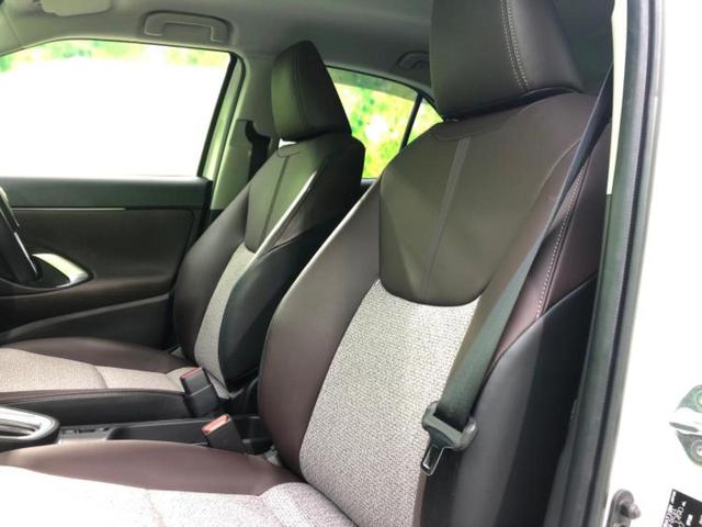 ヤリスクロス ハイブリッドZ ディスプレイオーディオ8インチ/衝突安全装置/シートヒーター/パノラミックビューモニター/車線逸脱防止支援システム/シート ハーフレザー/ドライブレコーダー 社外/ヘッドランプ LED 全周囲カメラ(6枚目)