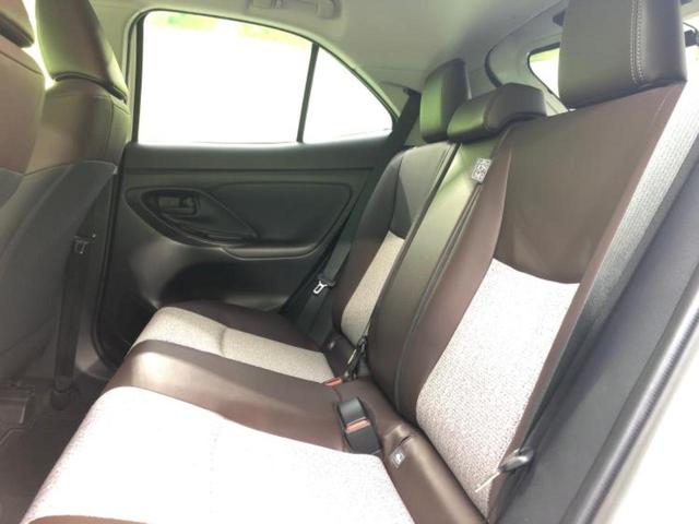 ヤリスクロス ハイブリッドZ ディスプレイオーディオ8インチ/衝突安全装置/シートヒーター/パノラミックビューモニター/車線逸脱防止支援システム/シート ハーフレザー/ドライブレコーダー 社外/ヘッドランプ LED 全周囲カメラ(7枚目)