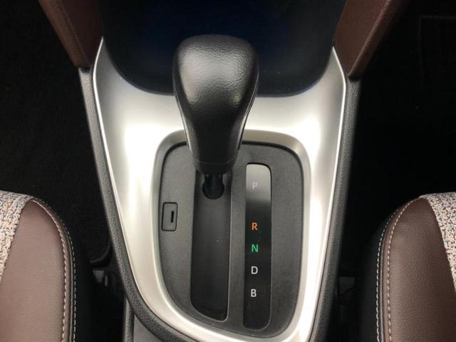 ヤリスクロス ハイブリッドZ ディスプレイオーディオ8インチ/衝突安全装置/シートヒーター/パノラミックビューモニター/車線逸脱防止支援システム/シート ハーフレザー/ドライブレコーダー 社外/ヘッドランプ LED 全周囲カメラ(16枚目)